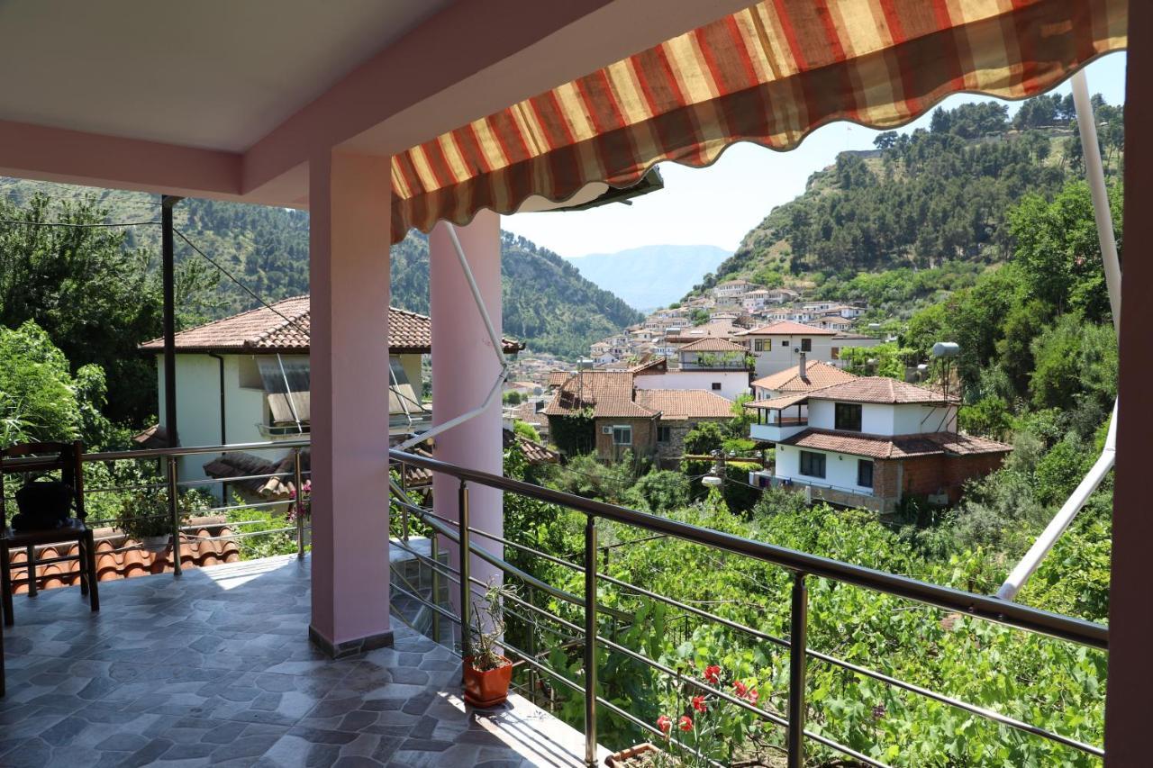 Guest House Bumbli Berat Exteriér fotografie