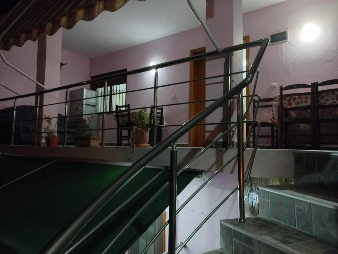 Guest House Bumbli Berat Pokoj fotografie